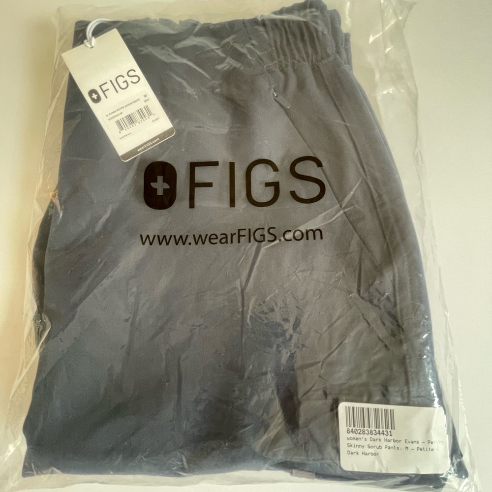 Figs scrub pants dark harbor petite length